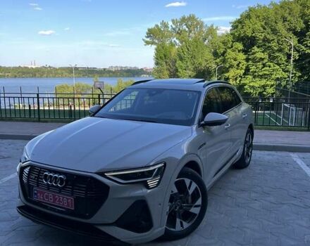 Бежевий Ауді E-Tron, об'ємом двигуна 0 л та пробігом 52 тис. км за 45500 $, фото 3 на Automoto.ua