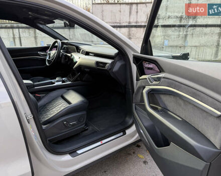 Бежевый Ауди E-Tron, объемом двигателя 0 л и пробегом 81 тыс. км за 39999 $, фото 70 на Automoto.ua