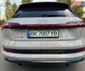 Бежевый Ауди E-Tron, объемом двигателя 0 л и пробегом 42 тыс. км за 51000 $, фото 41 на Automoto.ua