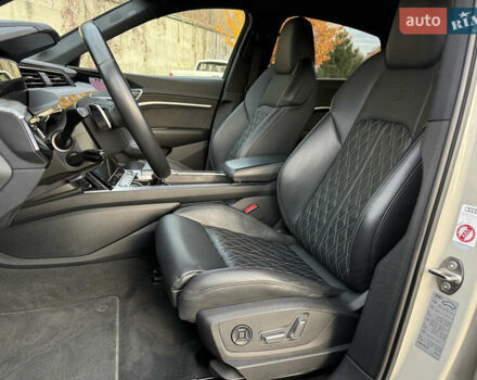 Бежевый Ауди E-Tron, объемом двигателя 0 л и пробегом 81 тыс. км за 39999 $, фото 43 на Automoto.ua