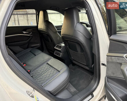 Бежевый Ауди E-Tron, объемом двигателя 0 л и пробегом 81 тыс. км за 39999 $, фото 69 на Automoto.ua