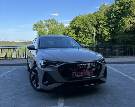 Бежевий Ауді E-Tron, об'ємом двигуна 0 л та пробігом 52 тис. км за 45500 $, фото 11 на Automoto.ua