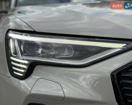 Бежевый Ауди E-Tron, объемом двигателя 0 л и пробегом 81 тыс. км за 39999 $, фото 25 на Automoto.ua