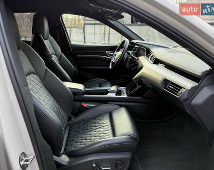 Бежевый Ауди E-Tron, объемом двигателя 0 л и пробегом 81 тыс. км за 39999 $, фото 70 на Automoto.ua