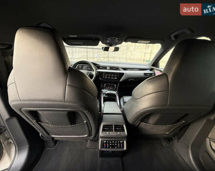 Бежевый Ауди E-Tron, объемом двигателя 0 л и пробегом 81 тыс. км за 39999 $, фото 57 на Automoto.ua