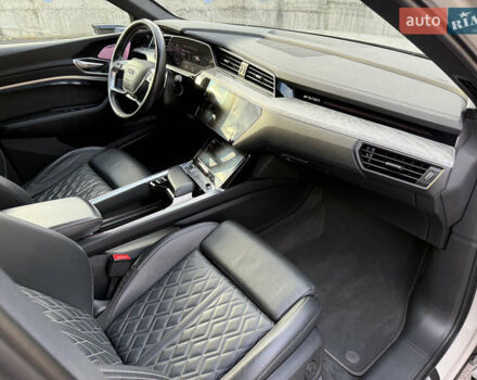 Бежевый Ауди E-Tron, объемом двигателя 0 л и пробегом 81 тыс. км за 39999 $, фото 74 на Automoto.ua