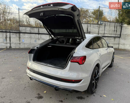 Бежевый Ауди E-Tron, объемом двигателя 0 л и пробегом 81 тыс. км за 39999 $, фото 61 на Automoto.ua