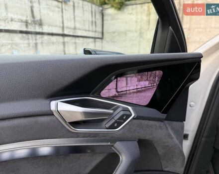 Бежевый Ауди E-Tron, объемом двигателя 0 л и пробегом 81 тыс. км за 39999 $, фото 38 на Automoto.ua