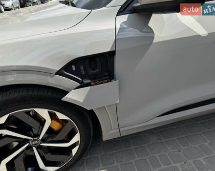 Бежевый Ауди E-Tron, объемом двигателя 0 л и пробегом 41 тыс. км за 39500 $, фото 25 на Automoto.ua