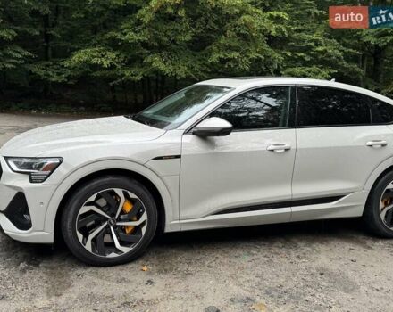 Бежевый Ауди E-Tron, объемом двигателя 0 л и пробегом 41 тыс. км за 39500 $, фото 11 на Automoto.ua