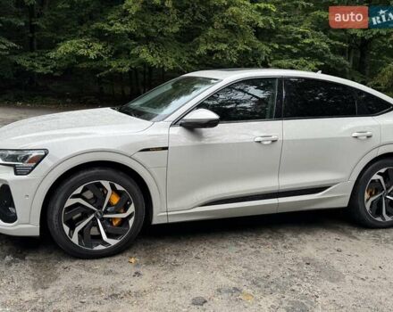 Бежевый Ауди E-Tron, объемом двигателя 0 л и пробегом 41 тыс. км за 39500 $, фото 10 на Automoto.ua