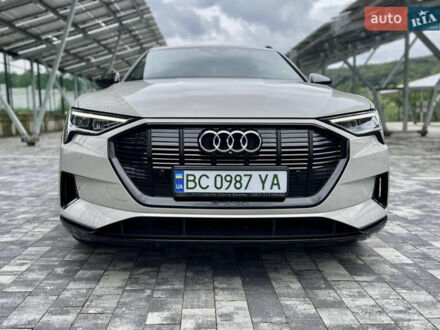 Ауди E-Tron 2020 в Львове на Automoto.ua Бежевый Ауди E-Tron, объемом двигателя 0 л и пробегом 53 тыс. км за 35900 $, фото 1 на Automoto.ua
