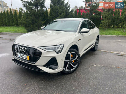 Бежевый Ауди E-Tron, объемом двигателя 0 л и пробегом 40 тыс. км за 41500 $, фото 1 на Automoto.ua