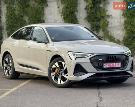 Бежевий Ауді E-Tron, об'ємом двигуна 0 л та пробігом 81 тис. км за 39450 $, фото 1 на Automoto.ua