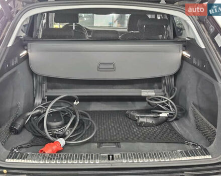 Чорний Ауді E-Tron, об'ємом двигуна 0 л та пробігом 109 тис. км за 32558 $, фото 48 на Automoto.ua