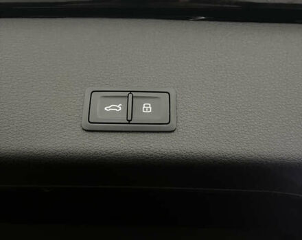 Чорний Ауді E-Tron, об'ємом двигуна 0 л та пробігом 109 тис. км за 32558 $, фото 37 на Automoto.ua