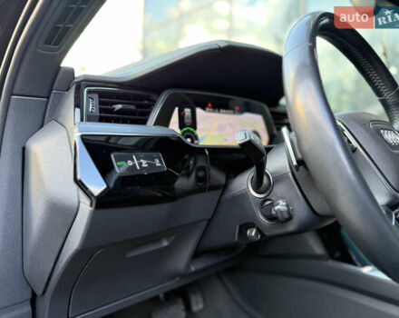 Чорний Ауді E-Tron, об'ємом двигуна 0 л та пробігом 108 тис. км за 33999 $, фото 34 на Automoto.ua