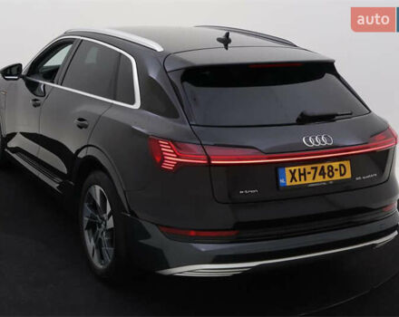Чорний Ауді E-Tron, об'ємом двигуна 0 л та пробігом 109 тис. км за 32558 $, фото 41 на Automoto.ua