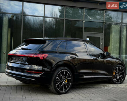 Чорний Ауді E-Tron, об'ємом двигуна 0 л та пробігом 108 тис. км за 33999 $, фото 20 на Automoto.ua