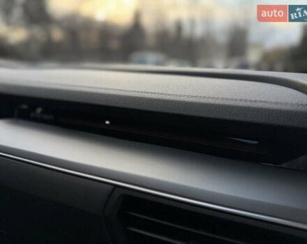 Чорний Ауді E-Tron, об'ємом двигуна 0 л та пробігом 108 тис. км за 33999 $, фото 72 на Automoto.ua