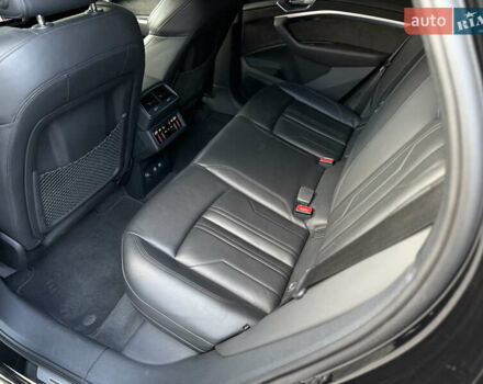 Чорний Ауді E-Tron, об'ємом двигуна 0 л та пробігом 108 тис. км за 33999 $, фото 55 на Automoto.ua