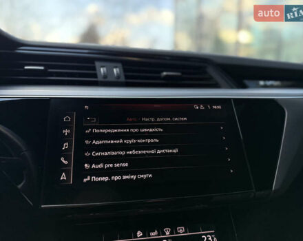Чорний Ауді E-Tron, об'ємом двигуна 0 л та пробігом 108 тис. км за 33999 $, фото 50 на Automoto.ua