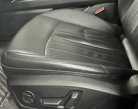 Чорний Ауді E-Tron, об'ємом двигуна 0 л та пробігом 109 тис. км за 32558 $, фото 24 на Automoto.ua