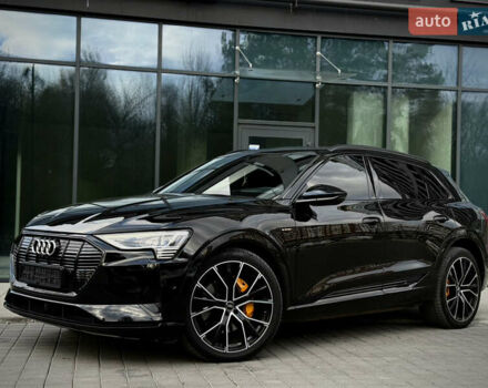 Чорний Ауді E-Tron, об'ємом двигуна 0 л та пробігом 108 тис. км за 33999 $, фото 1 на Automoto.ua