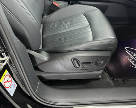 Чорний Ауді E-Tron, об'ємом двигуна 0 л та пробігом 109 тис. км за 32558 $, фото 32 на Automoto.ua