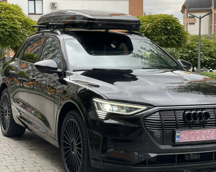 Черный Ауди E-Tron, объемом двигателя 0 л и пробегом 114 тыс. км за 28900 $, фото 12 на Automoto.ua