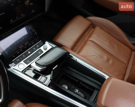 Черный Ауди E-Tron, объемом двигателя 0 л и пробегом 155 тыс. км за 37900 $, фото 16 на Automoto.ua