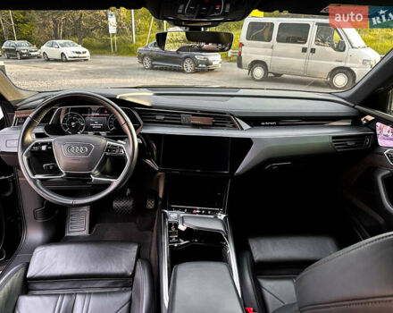 Черный Ауди E-Tron, объемом двигателя 0 л и пробегом 50 тыс. км за 31900 $, фото 27 на Automoto.ua