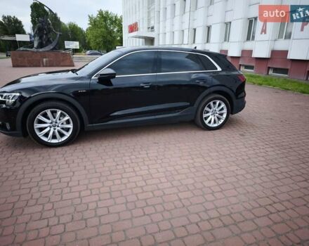 Чорний Ауді E-Tron, об'ємом двигуна 0 л та пробігом 122 тис. км за 29000 $, фото 7 на Automoto.ua