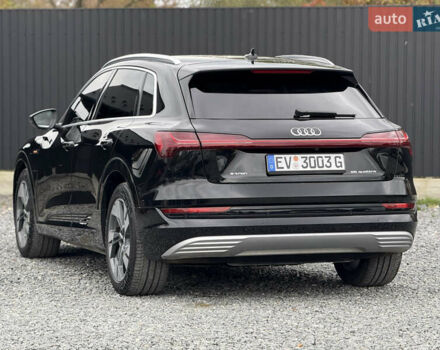 Черный Ауди E-Tron, объемом двигателя 0 л и пробегом 77 тыс. км за 30900 $, фото 19 на Automoto.ua
