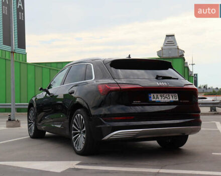 Черный Ауди E-Tron, объемом двигателя 0 л и пробегом 155 тыс. км за 37900 $, фото 3 на Automoto.ua