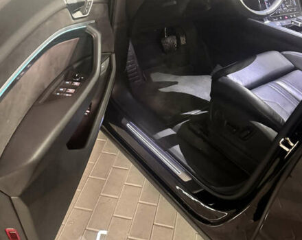 Черный Ауди E-Tron, объемом двигателя 0 л и пробегом 140 тыс. км за 31900 $, фото 15 на Automoto.ua