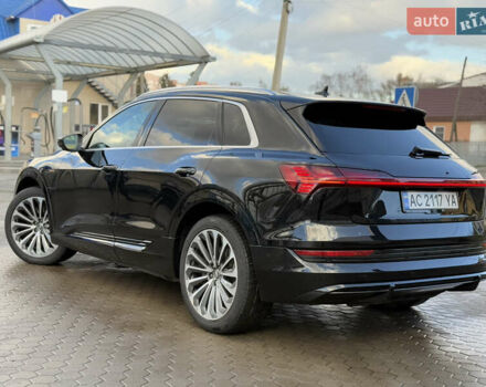 Чорний Ауді E-Tron, об'ємом двигуна 0 л та пробігом 63 тис. км за 26500 $, фото 20 на Automoto.ua