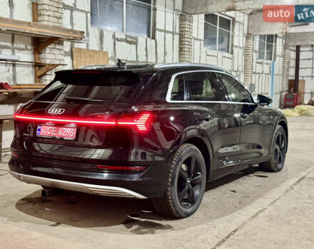 Черный Ауди E-Tron, объемом двигателя 0 л и пробегом 72 тыс. км за 25999 $, фото 7 на Automoto.ua