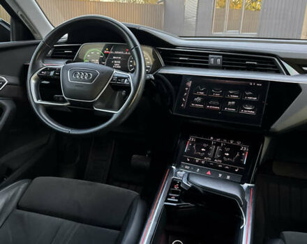 Черный Ауди E-Tron, объемом двигателя 0 л и пробегом 77 тыс. км за 30900 $, фото 32 на Automoto.ua
