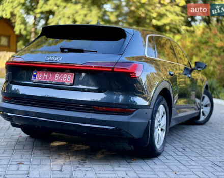 Черный Ауди E-Tron, объемом двигателя 0 л и пробегом 128 тыс. км за 28200 $, фото 49 на Automoto.ua