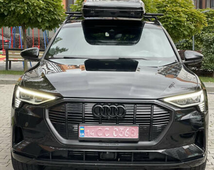 Черный Ауди E-Tron, объемом двигателя 0 л и пробегом 114 тыс. км за 28900 $, фото 2 на Automoto.ua