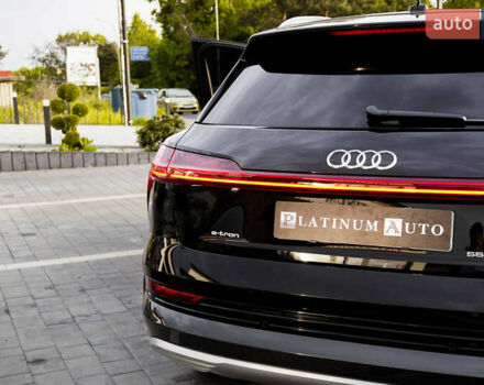 Черный Ауди E-Tron, объемом двигателя 0 л и пробегом 50 тыс. км за 31900 $, фото 25 на Automoto.ua