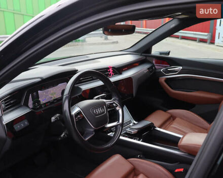 Черный Ауди E-Tron, объемом двигателя 0 л и пробегом 155 тыс. км за 37900 $, фото 15 на Automoto.ua