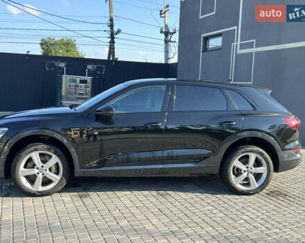 Черный Ауди E-Tron, объемом двигателя 0 л и пробегом 168 тыс. км за 25999 $, фото 17 на Automoto.ua