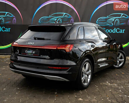 Чорний Ауді E-Tron, об'ємом двигуна 0 л та пробігом 100 тис. км за 31400 $, фото 26 на Automoto.ua