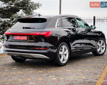 Чорний Ауді E-Tron, об'ємом двигуна 0 л та пробігом 140 тис. км за 26000 $, фото 38 на Automoto.ua