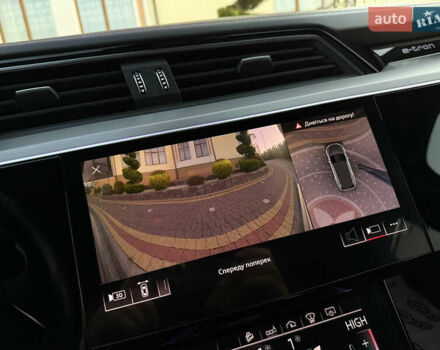 Черный Ауди E-Tron, объемом двигателя 0 л и пробегом 88 тыс. км за 29900 $, фото 88 на Automoto.ua