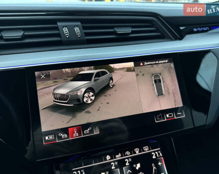 Черный Ауди E-Tron, объемом двигателя 0 л и пробегом 88 тыс. км за 29999 $, фото 92 на Automoto.ua