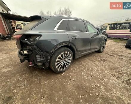 Чорний Ауді E-Tron, об'ємом двигуна 0 л та пробігом 97 тис. км за 19000 $, фото 10 на Automoto.ua