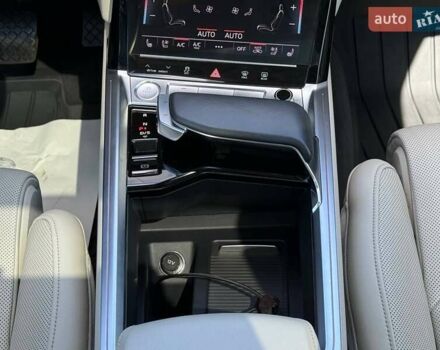 Чорний Ауді E-Tron, об'ємом двигуна 0 л та пробігом 75 тис. км за 31000 $, фото 36 на Automoto.ua
